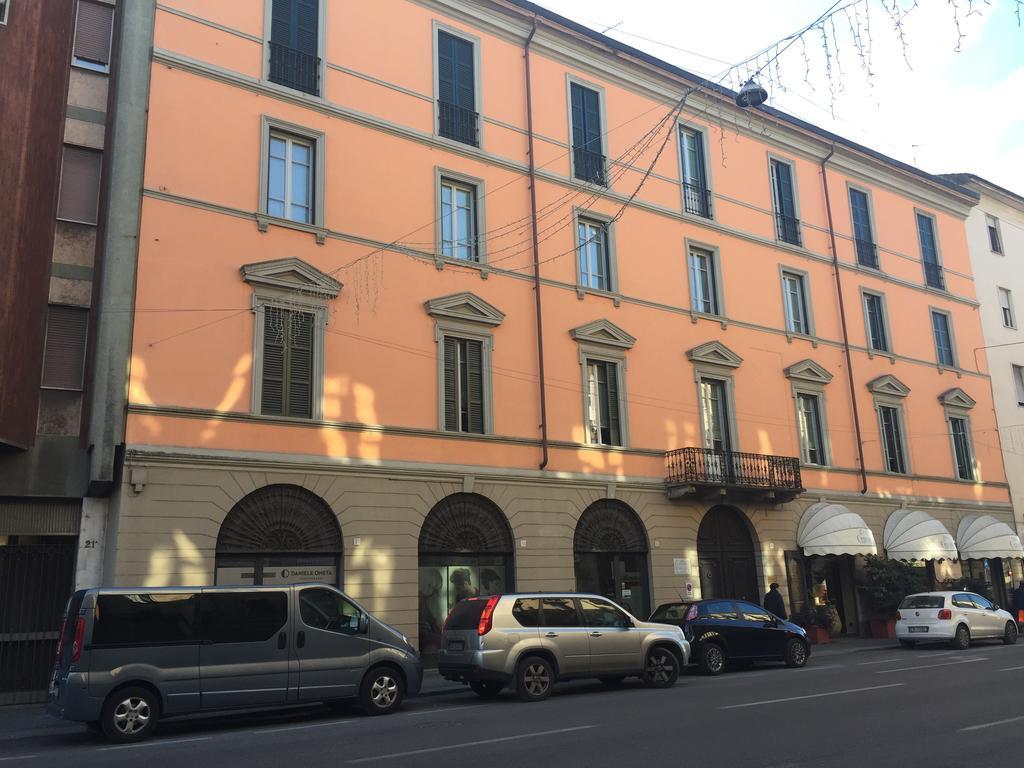 Palazzo Carasi Apartments Cremona Exteriör bild